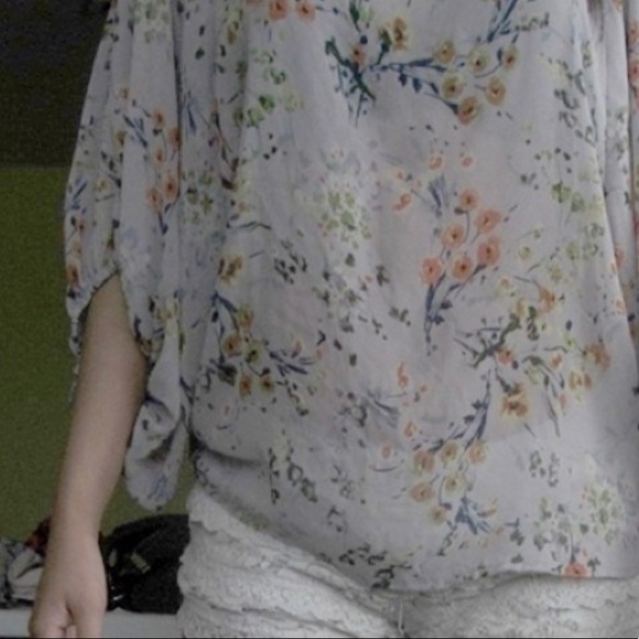 Lilac & Blue Chiffon Top w/ Dolman Sleeves - Picture 4 of 5